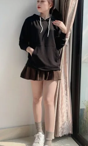 Alternative view of Áo Hoodie nữ VARIO vải nỉ cotton cào lông, trơn có mũ, ấm áp dành cho mùa thu đông trẻ trung VH22-01