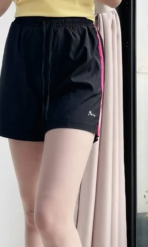 Quần short đùi nữ VARIO, vải gió thể thao nhẹ, thoáng VR21-02