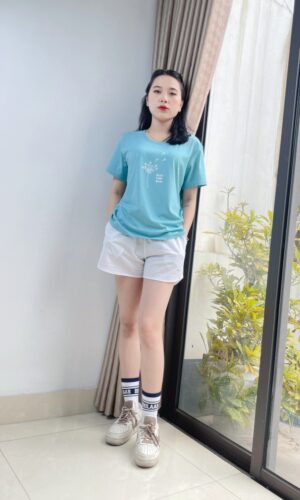 Áo thun nữ cổ tròn VARIO in hình, dáng slimfit vải cotton dày thấm hút mồ hôi VT23-05