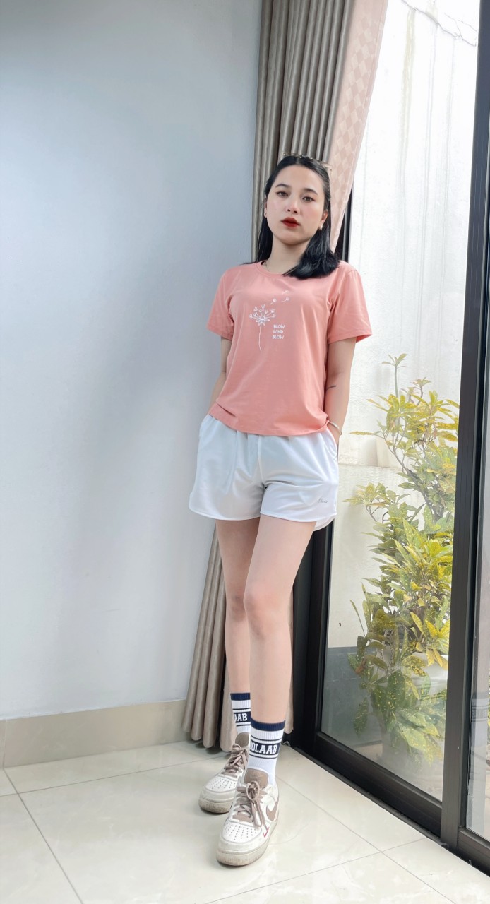 Áo thun nữ cổ tròn VARIO in hình, dáng slimfit vải cotton dày thấm hút mồ hôi VT23-05 - Ảnh 3