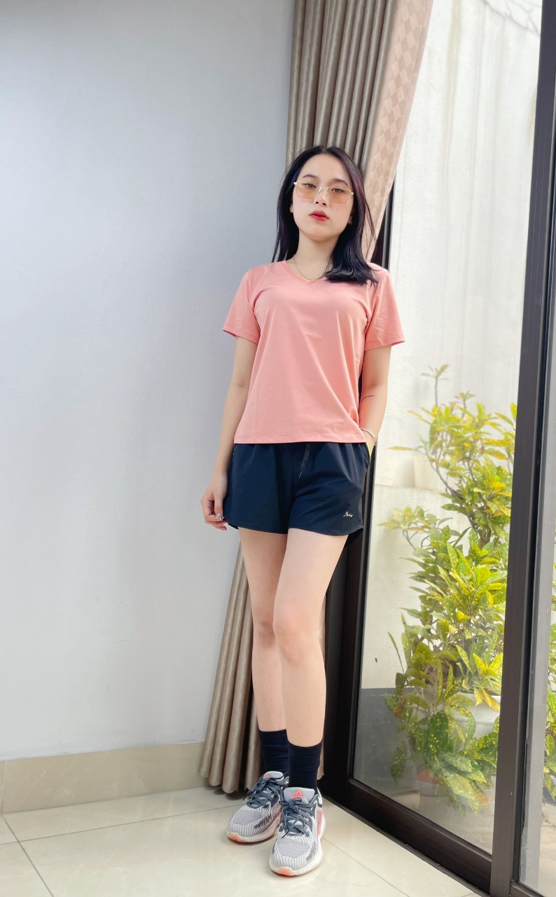 Áo phông nữ cổ tim vải cotton VT23-02