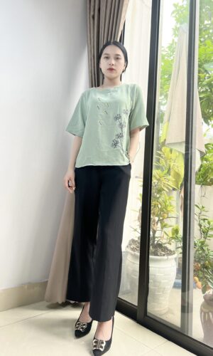 Áo trung niên nữ VARIO vải linen thêu hoa VT23-08