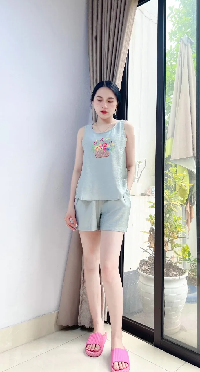 Bộ đũi xước nữ VARIO, áo sát nách quần short in họa tiết phong cách trẻ trung VB23-05